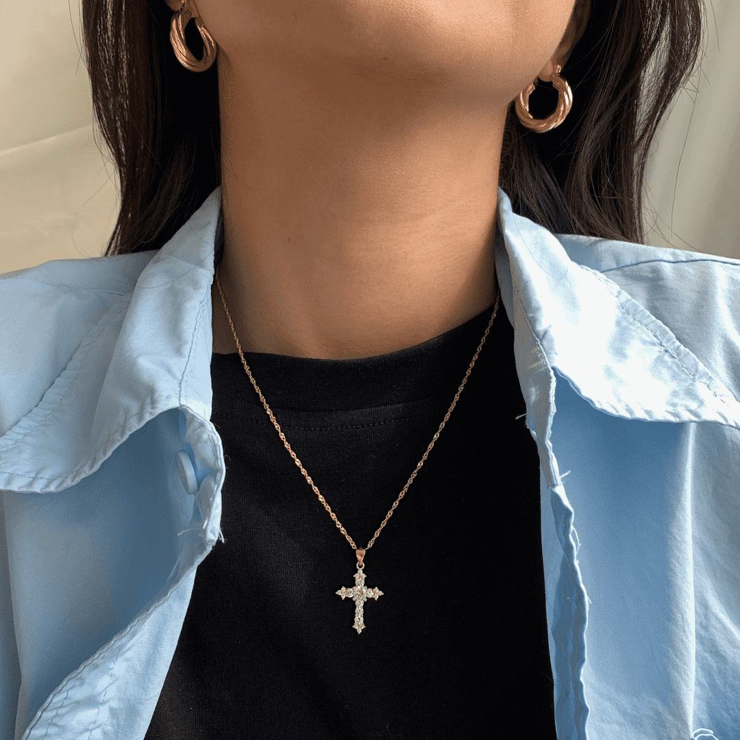 [kincade]Delicate Cross Shape Necklace