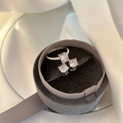 [kincade]1.0 Carat Radiant Princess Cut Wedding Earrings