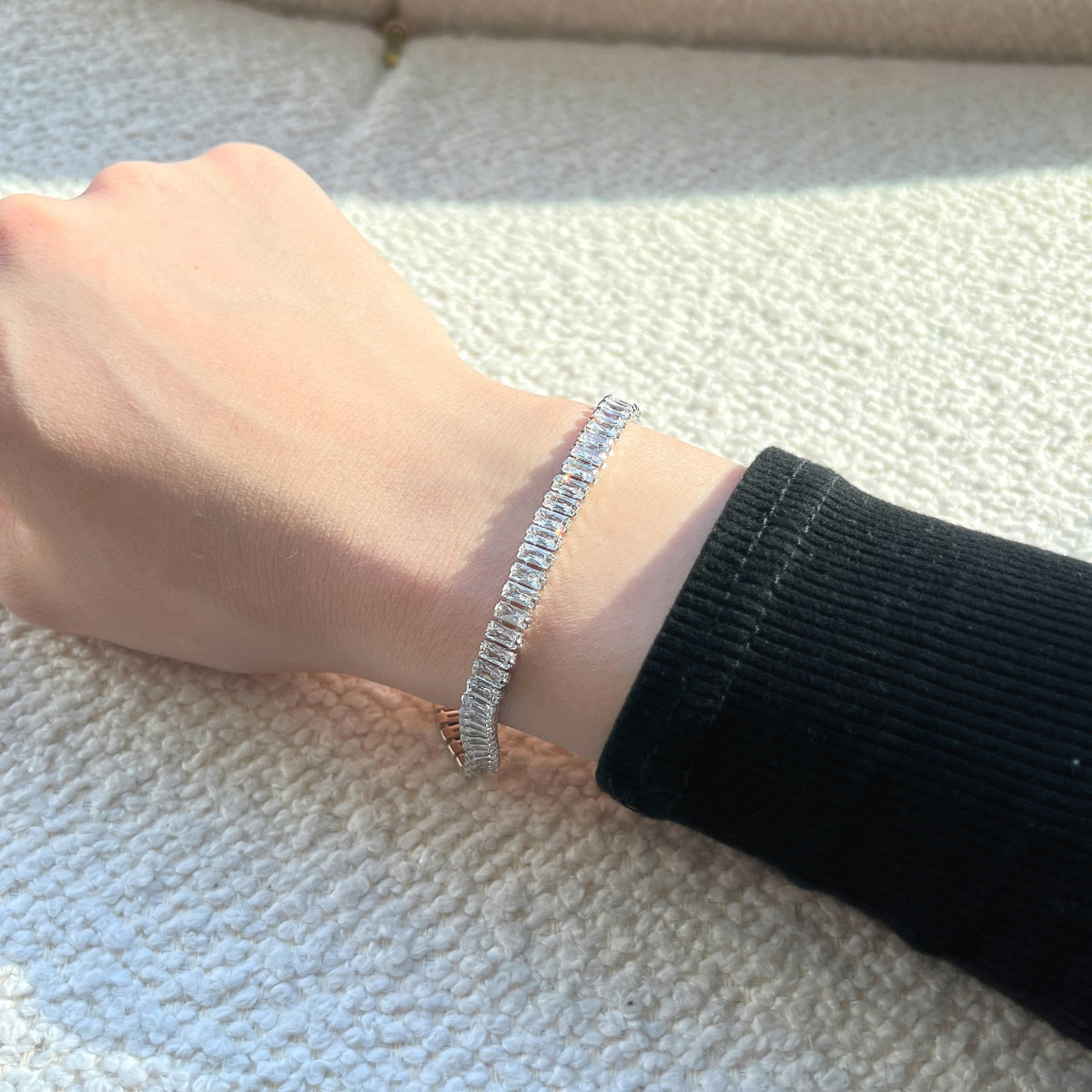 [kincade]Exquisites Smaragdschliff-Tagesarmband