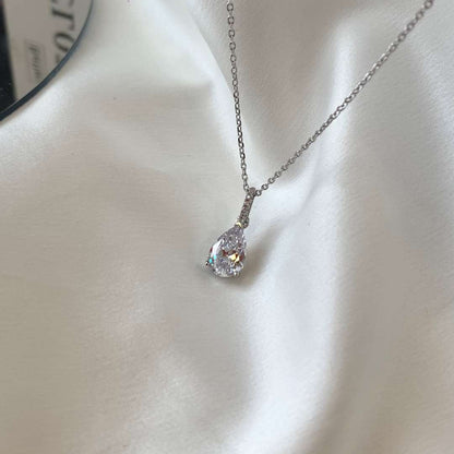 [kincade]Delicate Water Drop Shape Fashion Necklace