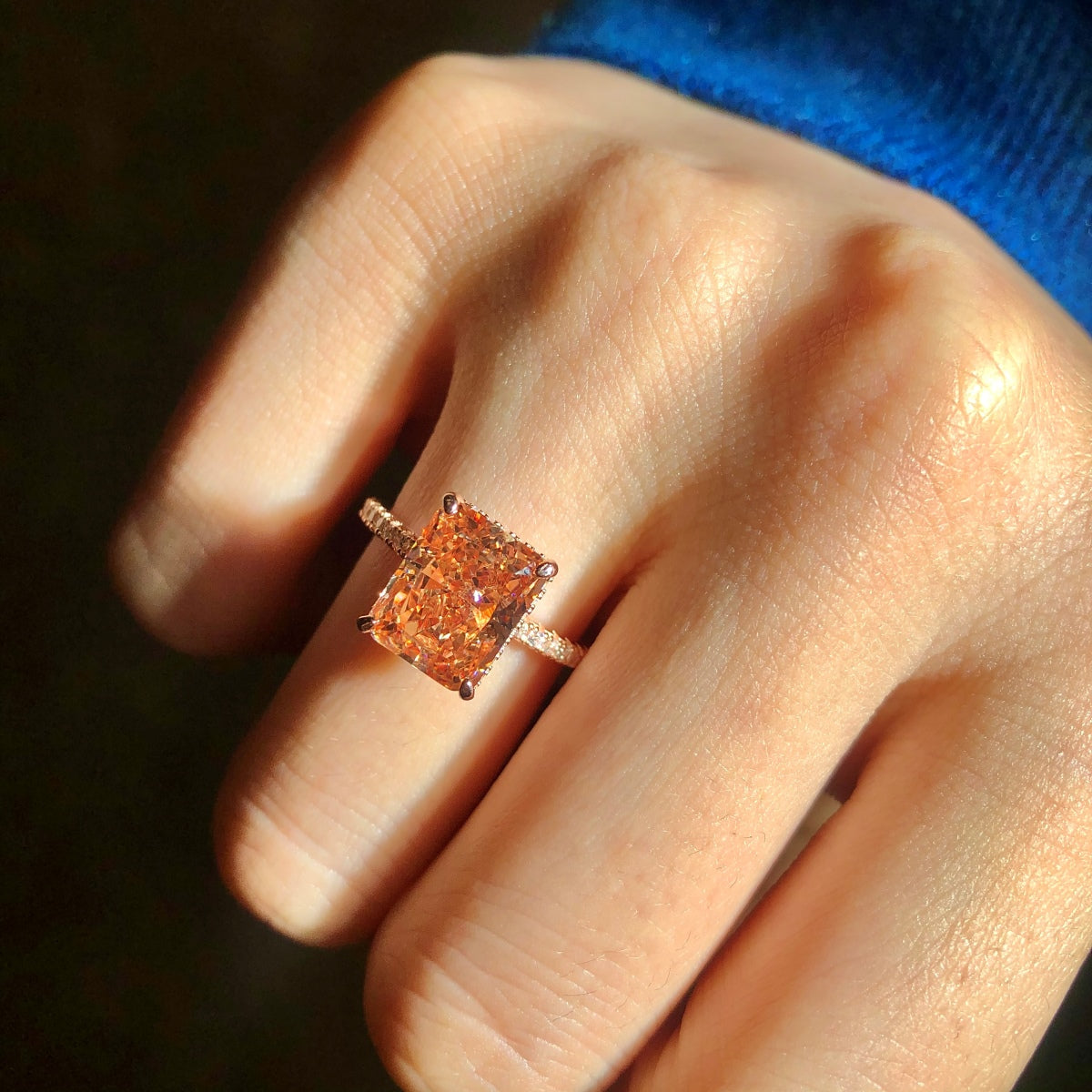 [kincade]4.0 Carat Luxurious Engagement Ring