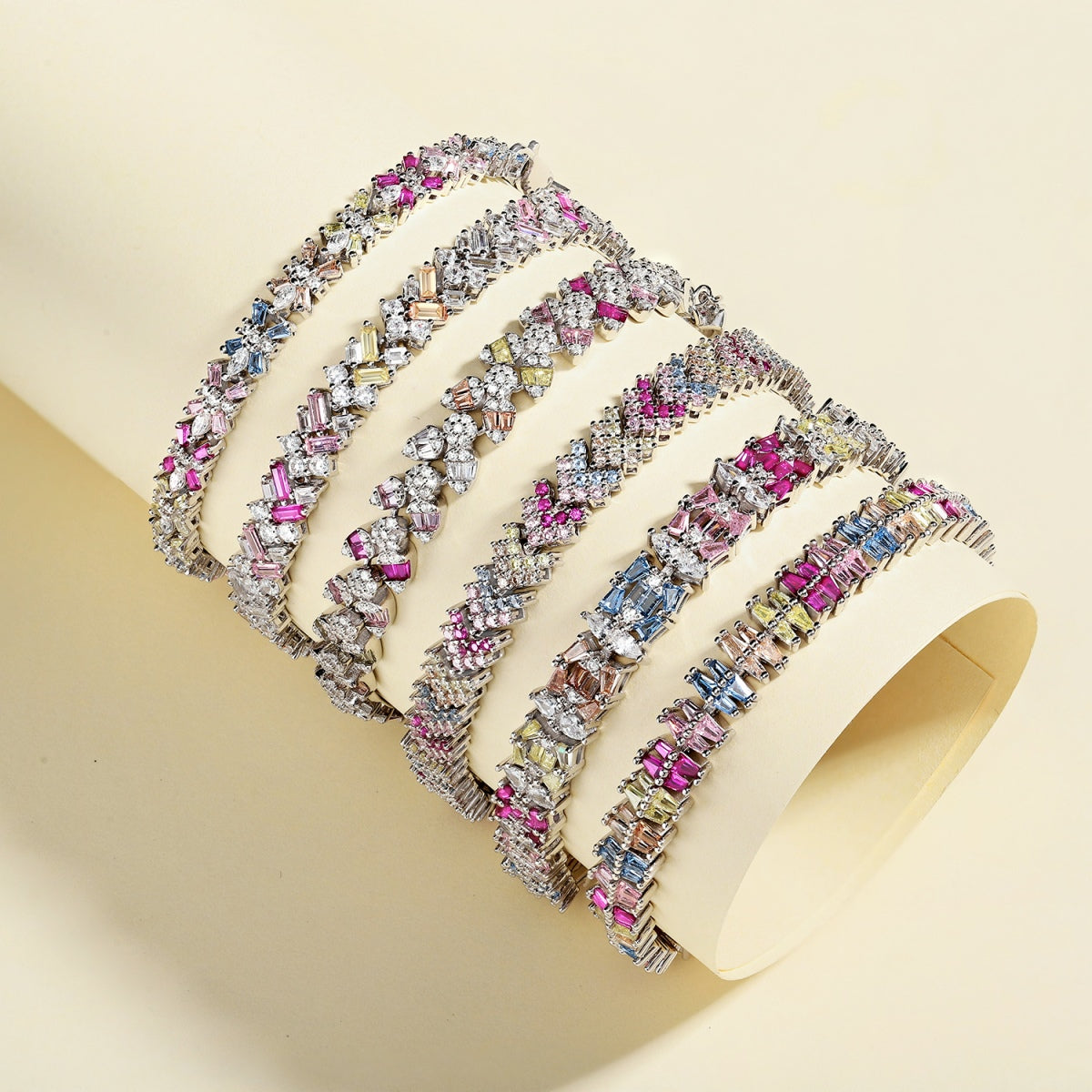 [kincade]Dazzling Unique Multi Shape Daily Bracelet