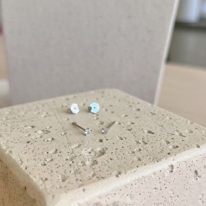 [kincade]Delicate Solitaire Earrings