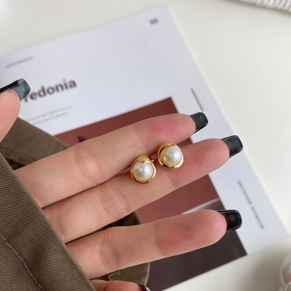 [kincade]Dainty Bread Pearl Earrings