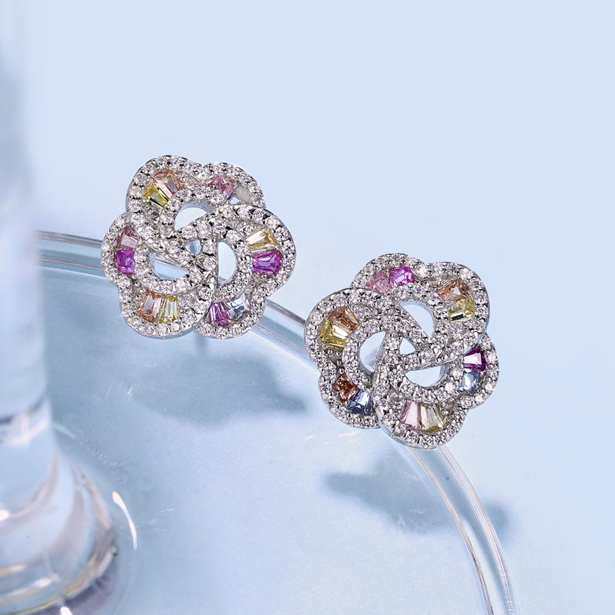 [kincade]Exquisite Flower Shape Daily Earrings