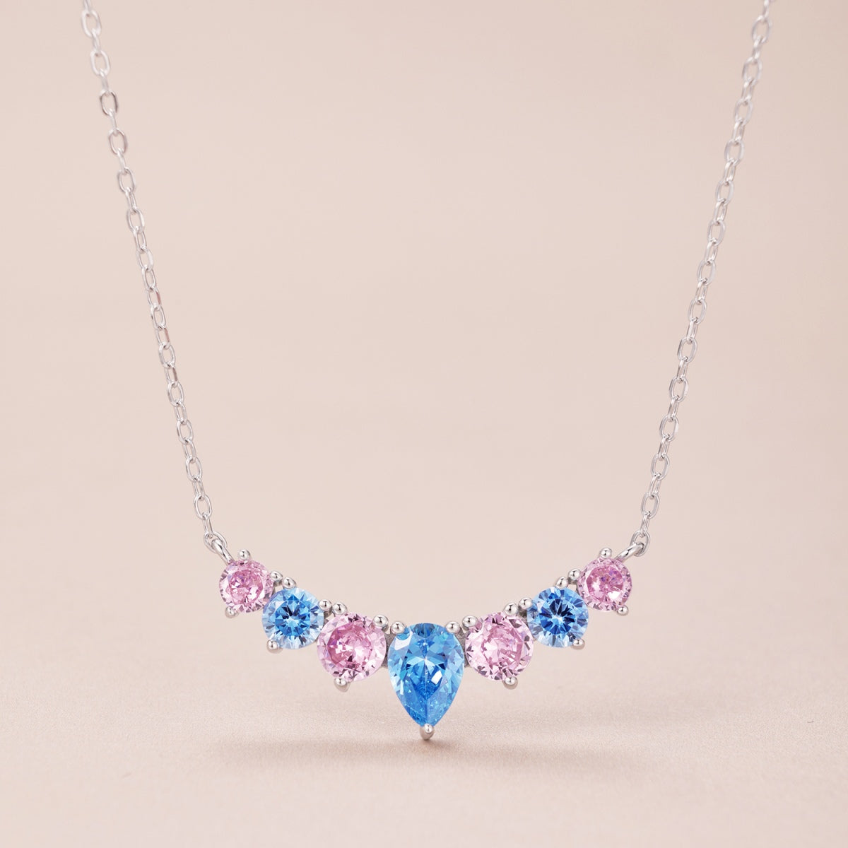 [kincade]Dainty Colorful Heart Necklace