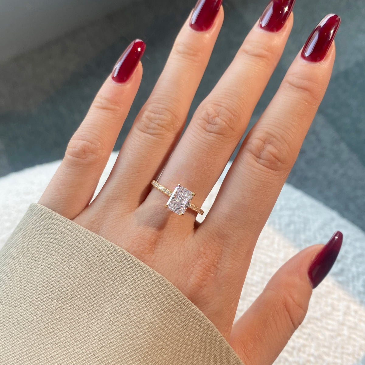 [kincade]2.0 Carat Dazzling Sparkling Radiant Cut Party Ring