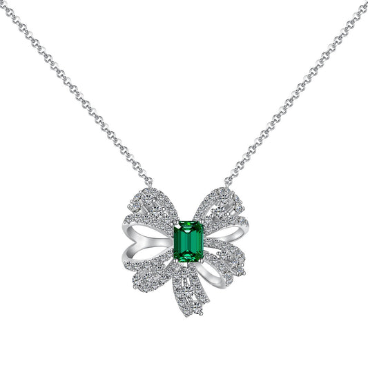 [kincade]Luxurious Flower Shape Emerald Cut Necklace