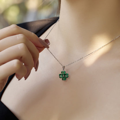 [kincade]Heart-Shaped Four-Leaf Clover Bead Necklace