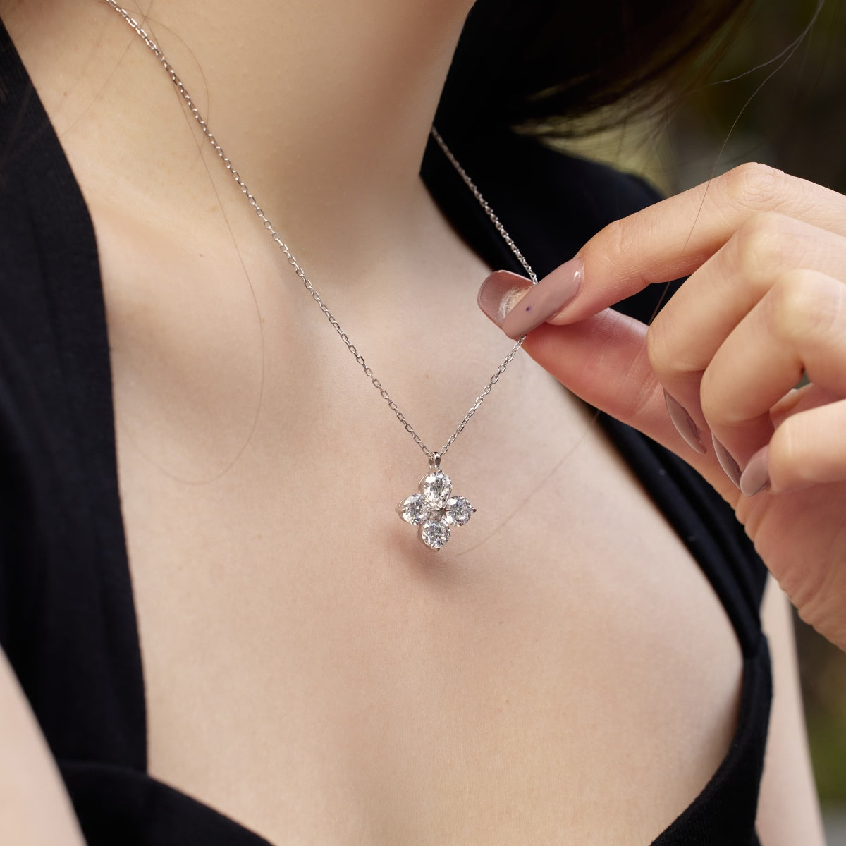 [kincade]Four-Leaf Clover And Eight-Pointed Star Necklace