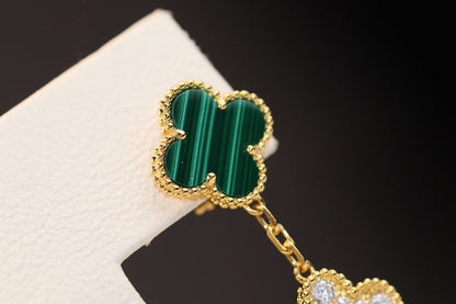 [kincade]CLOVER EARRINGS GOLD MALACHITE DIAMOND 3 MOTIF