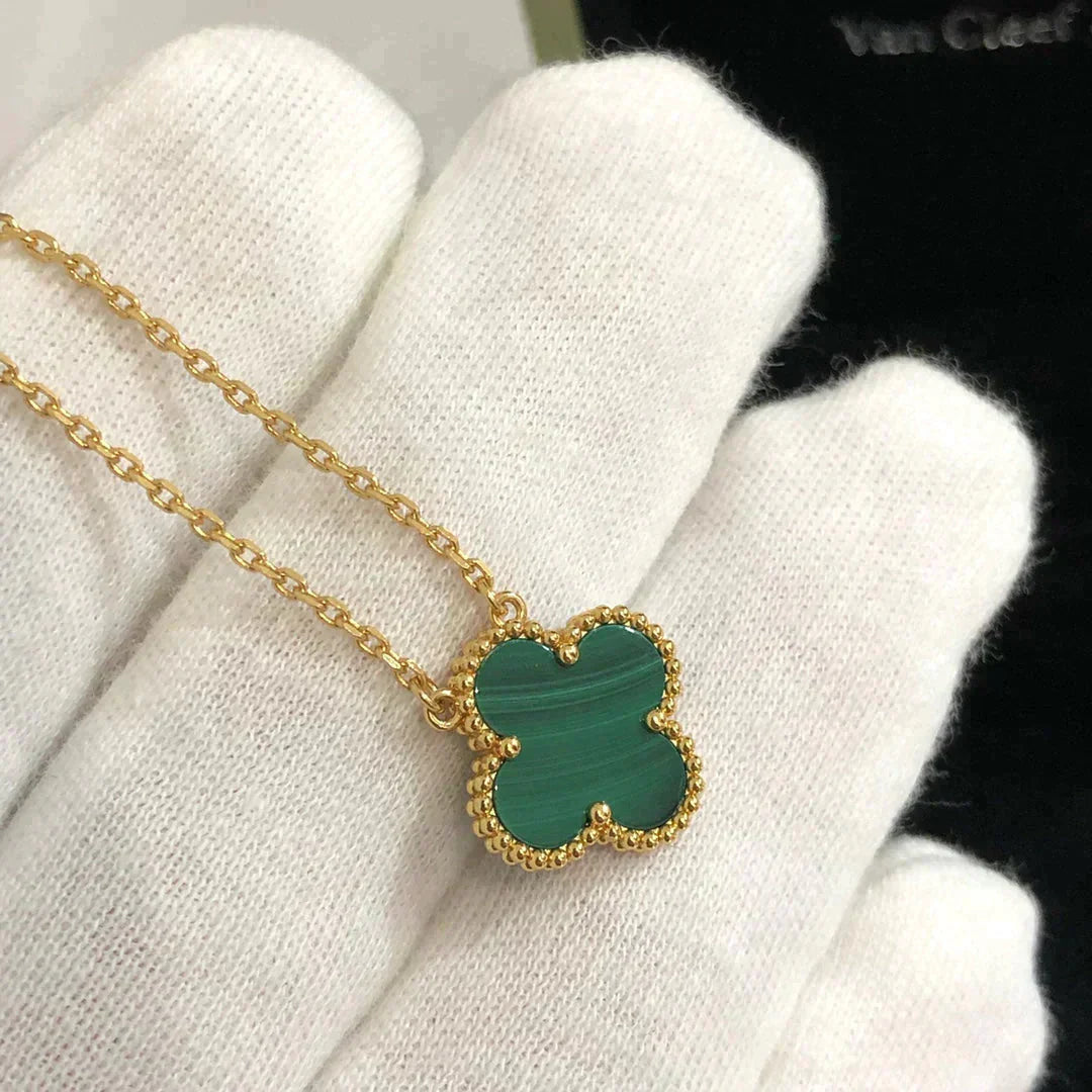 [kincade]CLOVER 15MM MALACHITE SINGLE FLOWER  NECKLACE