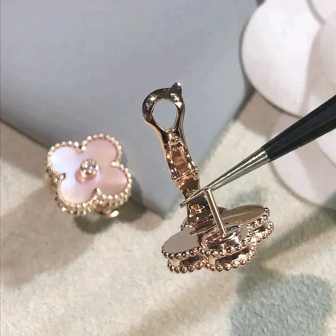 [kincade]CLOVER MEDIUM 1 MOTIFS ROSA MOP DIAMANT OHRRINGE