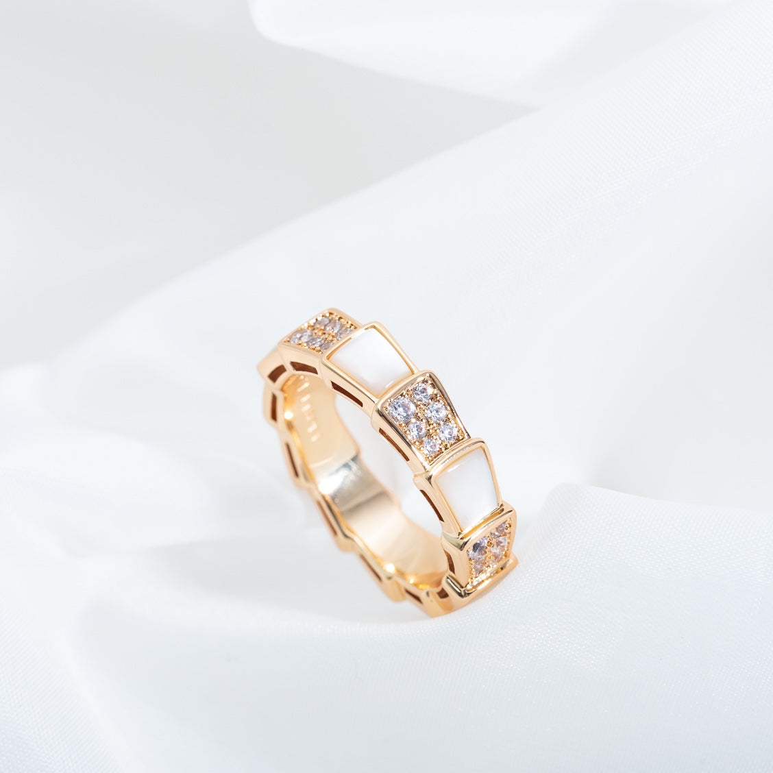 [kincade]SERPENTI RING PINK GOLD MOP DIAMOND PAVED 4MM