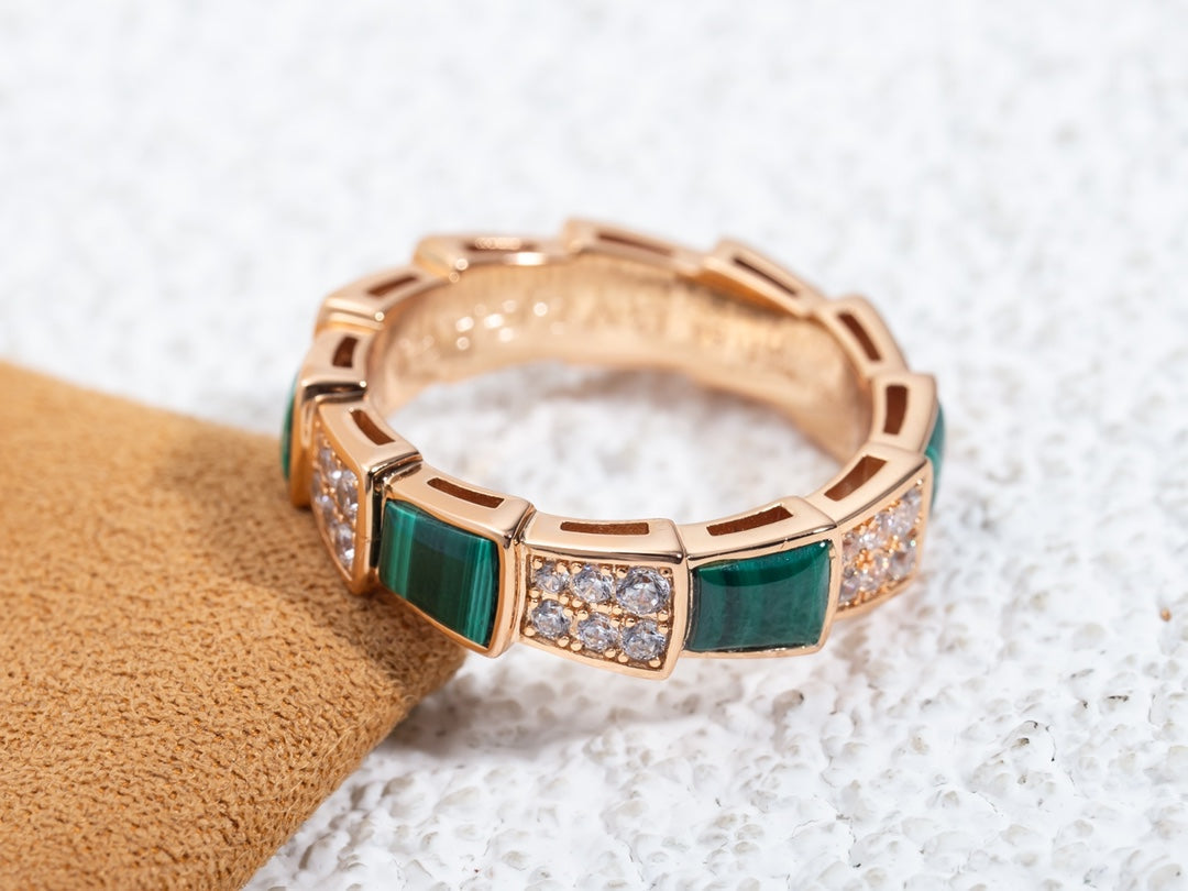 [kincade]SERPENTI RING PINK GOLD MALACHITE DIAMOND PAVED 4MM