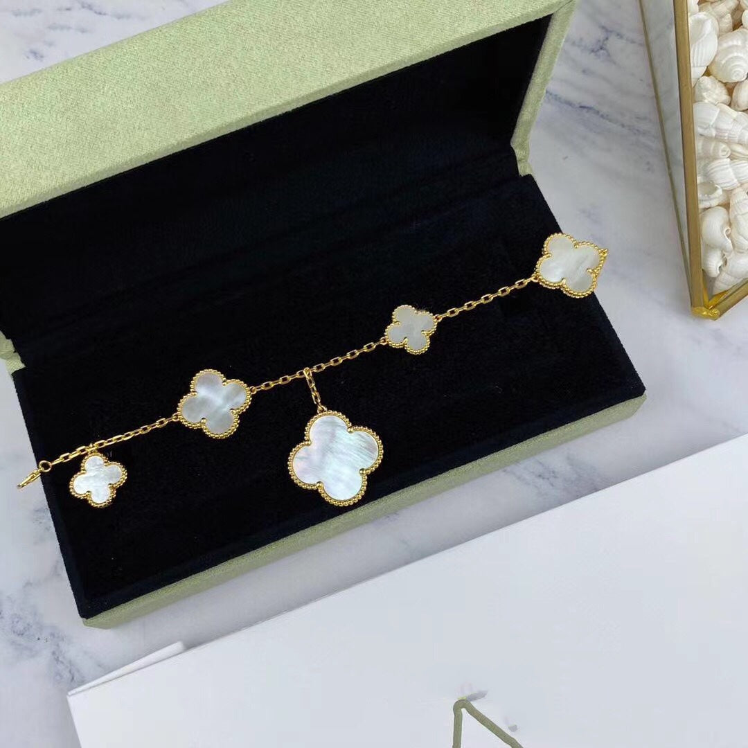 [kincade]MAGIC CLOVER MOP GOLD BRACELET 5 MOTIFS