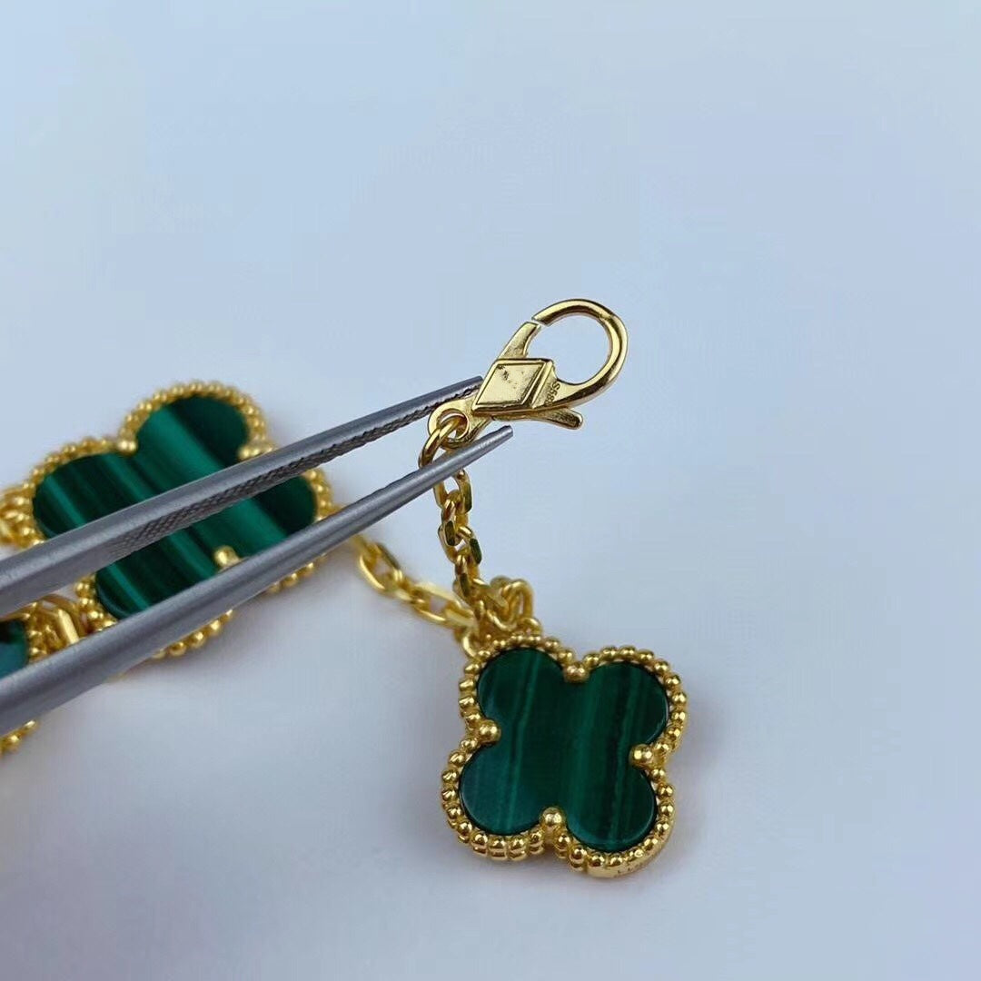 [kincade]MAGIC CLOVER MALACHITE GOLD BRACELET 5 MOTIFS