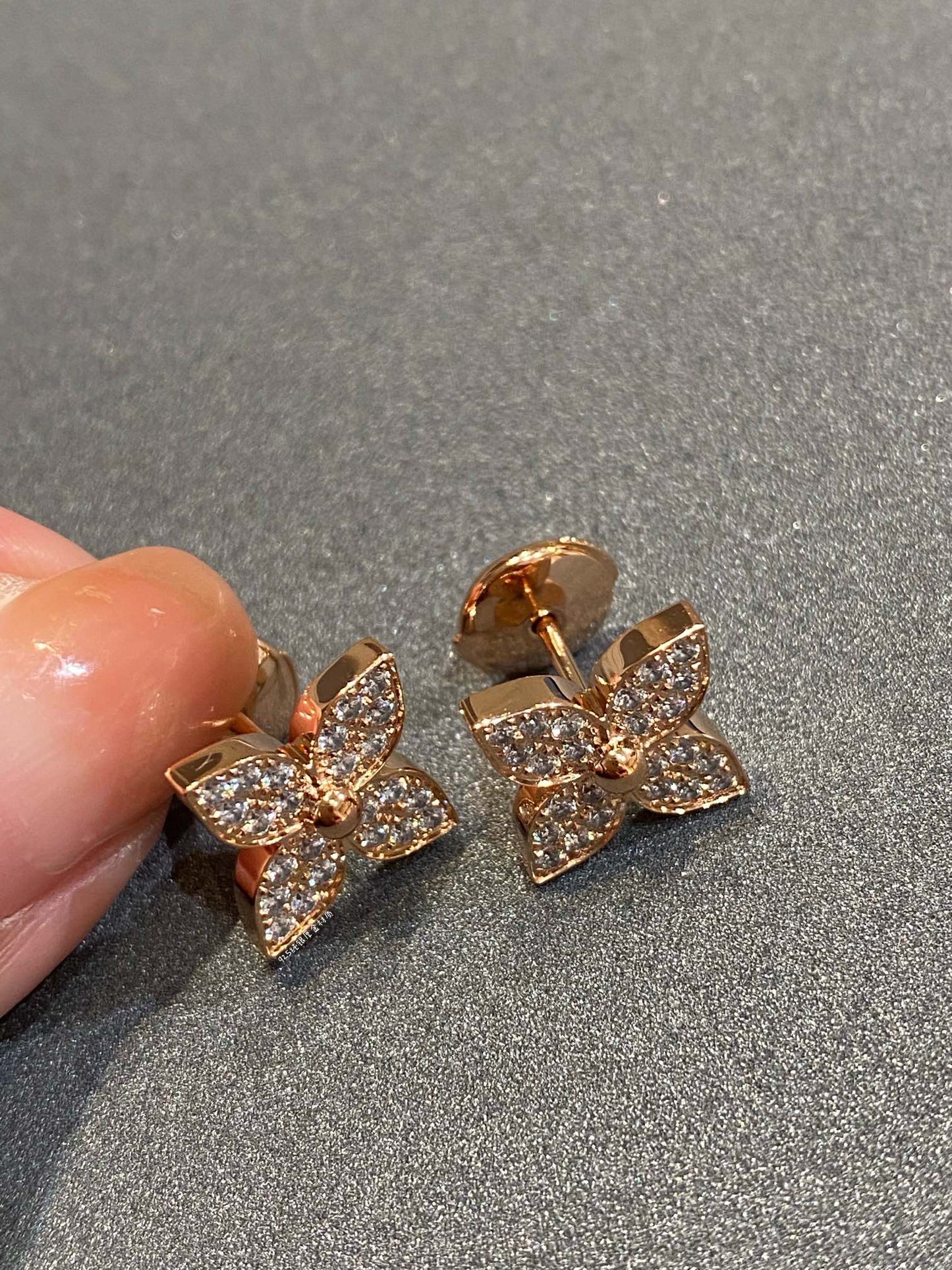 [kincade]STAR DIAMOND EARRINGS