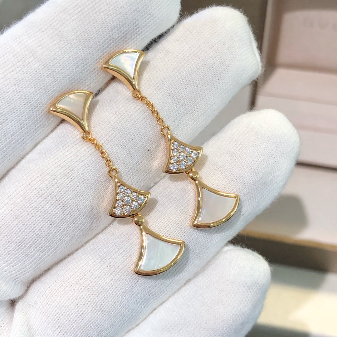 [kincade]DREAM EARRINGS 3 MOTIFS DIAMOND MOP PINK GOLD