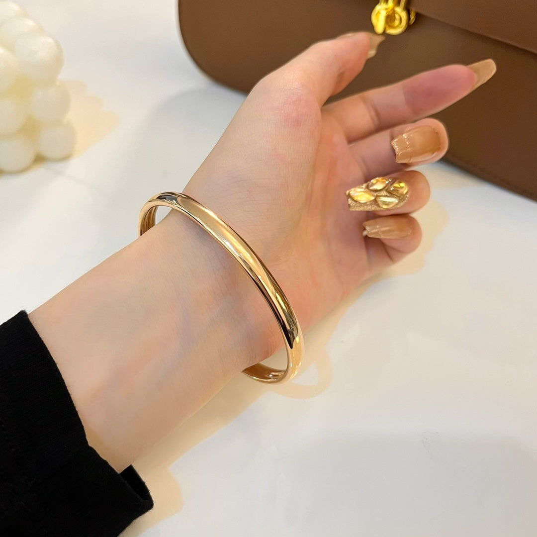 [kincade] PANTHERE GOLD OFFENES ARMBAND