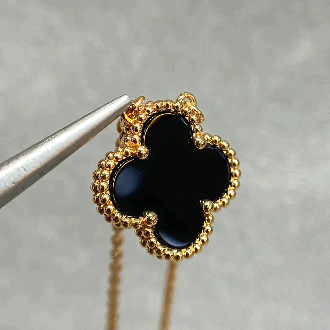 [kincade]CLOVER 15MM BLACK ONYX SINGLE FLOWER NECKLACE