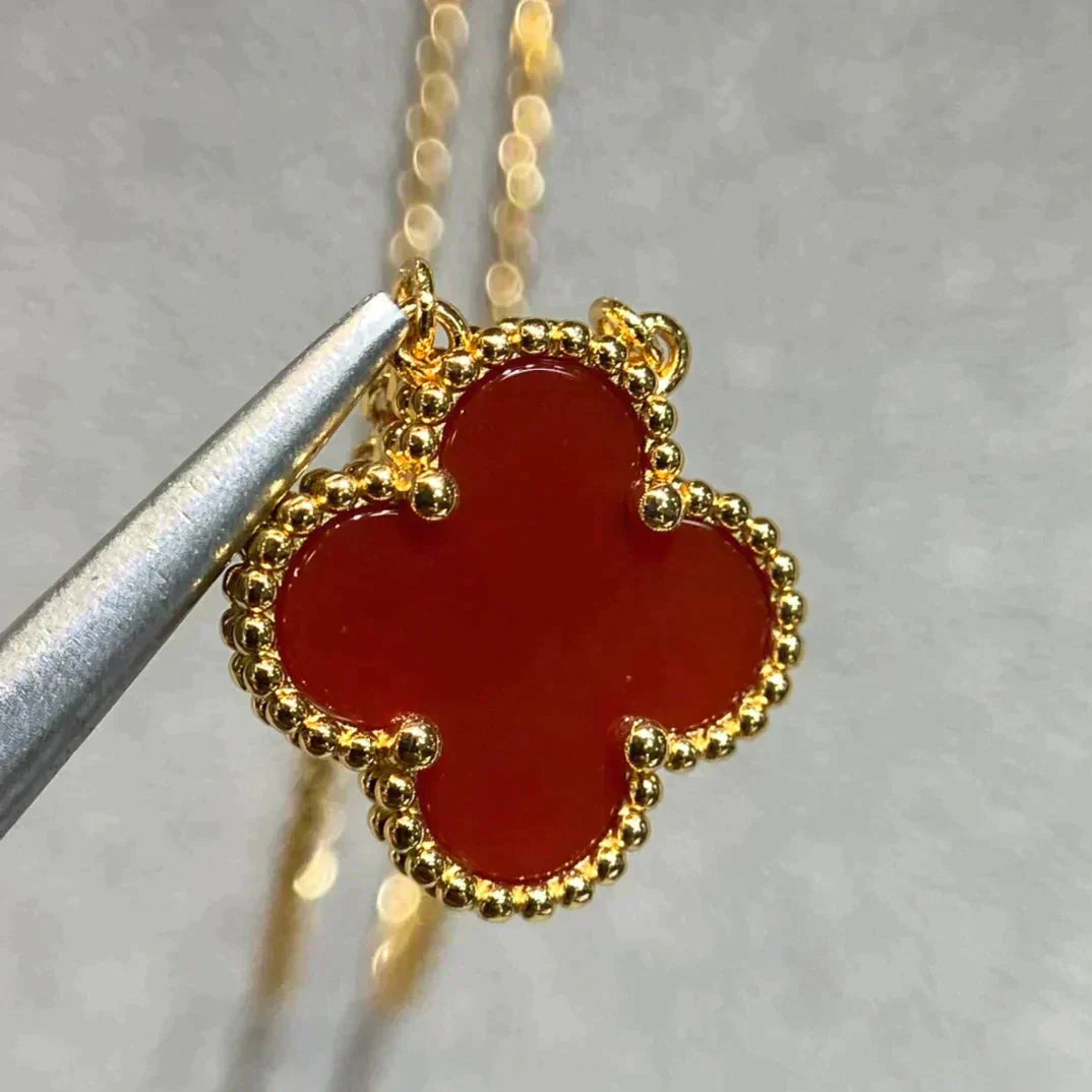 [kincade]CLOVER 15MM CARNELIAN SINGLE FLOWER NECKLACE