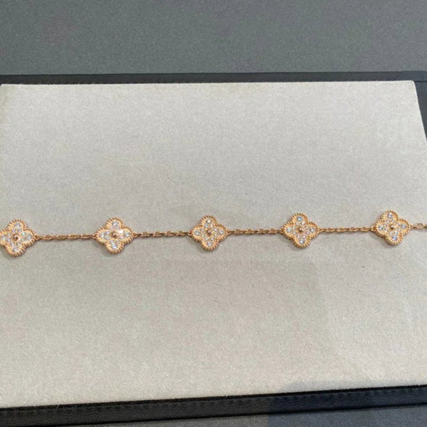 [kincade]CLOVER 5 MOTIFS  FULL DIAMOND BRACELET