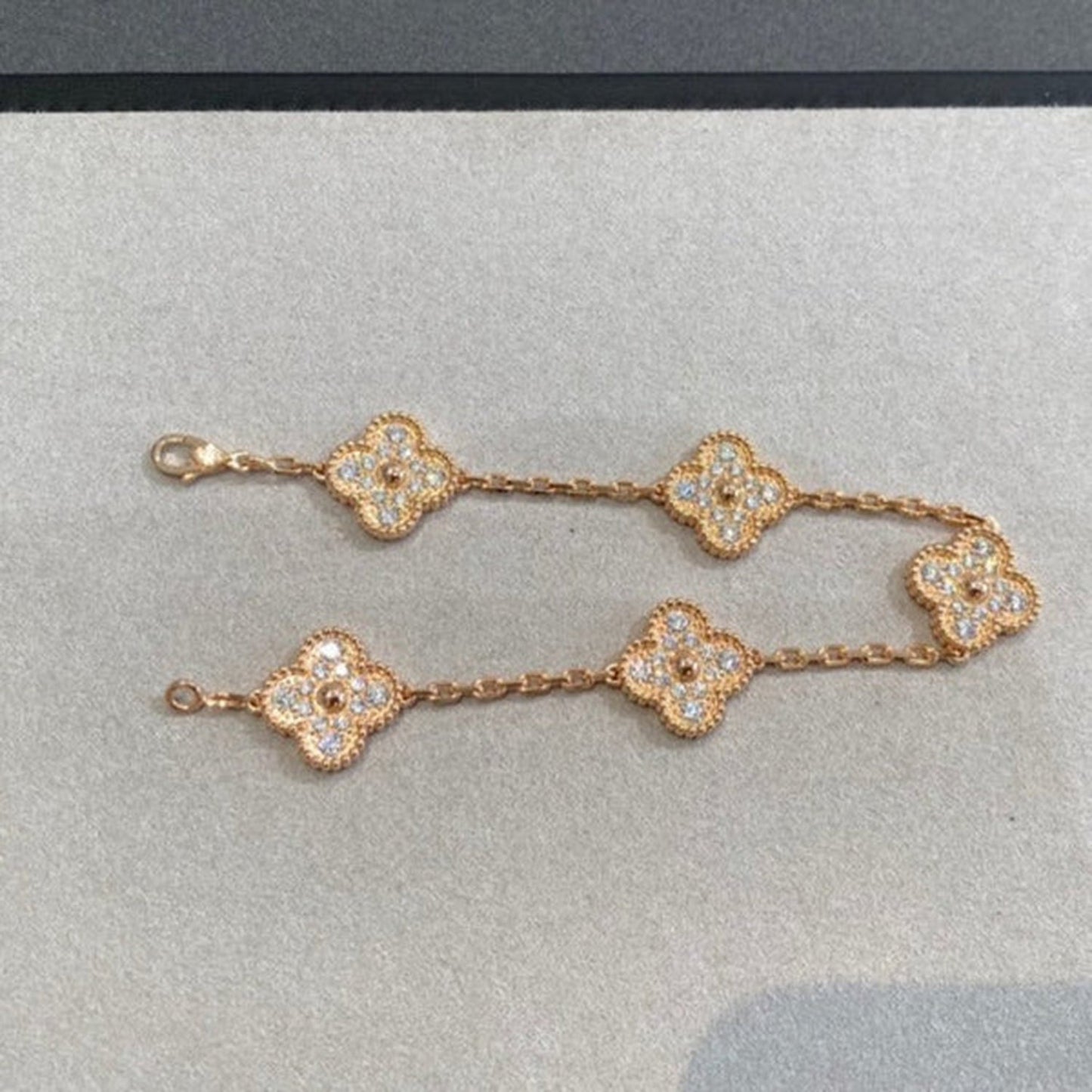 [kincade]CLOVER 5 MOTIFS  FULL DIAMOND BRACELET