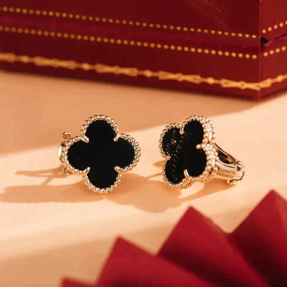 [kincade]CLOVER MEDIUM 1 MOTIFS  ONYX STUD EARRINGS