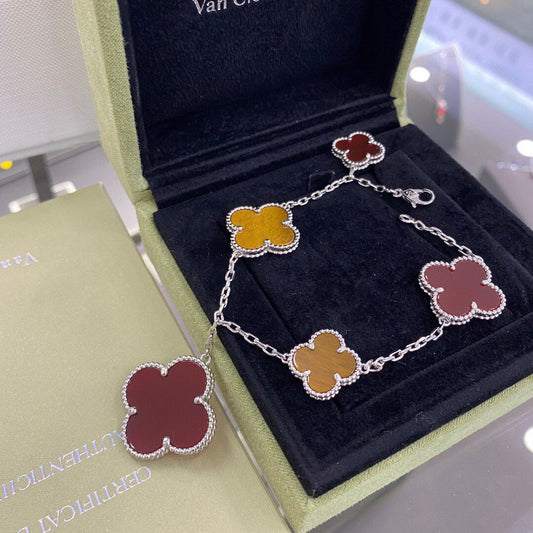 [kincade]CLOVER 5 MOTIFS SIVLER CARNELIAN TIGER EYE BRACELET