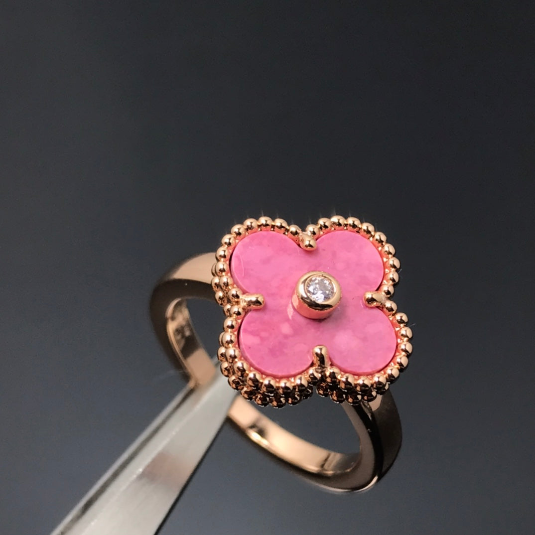 [kincade]CLOVER RHODONITE ROSE GOLD RING