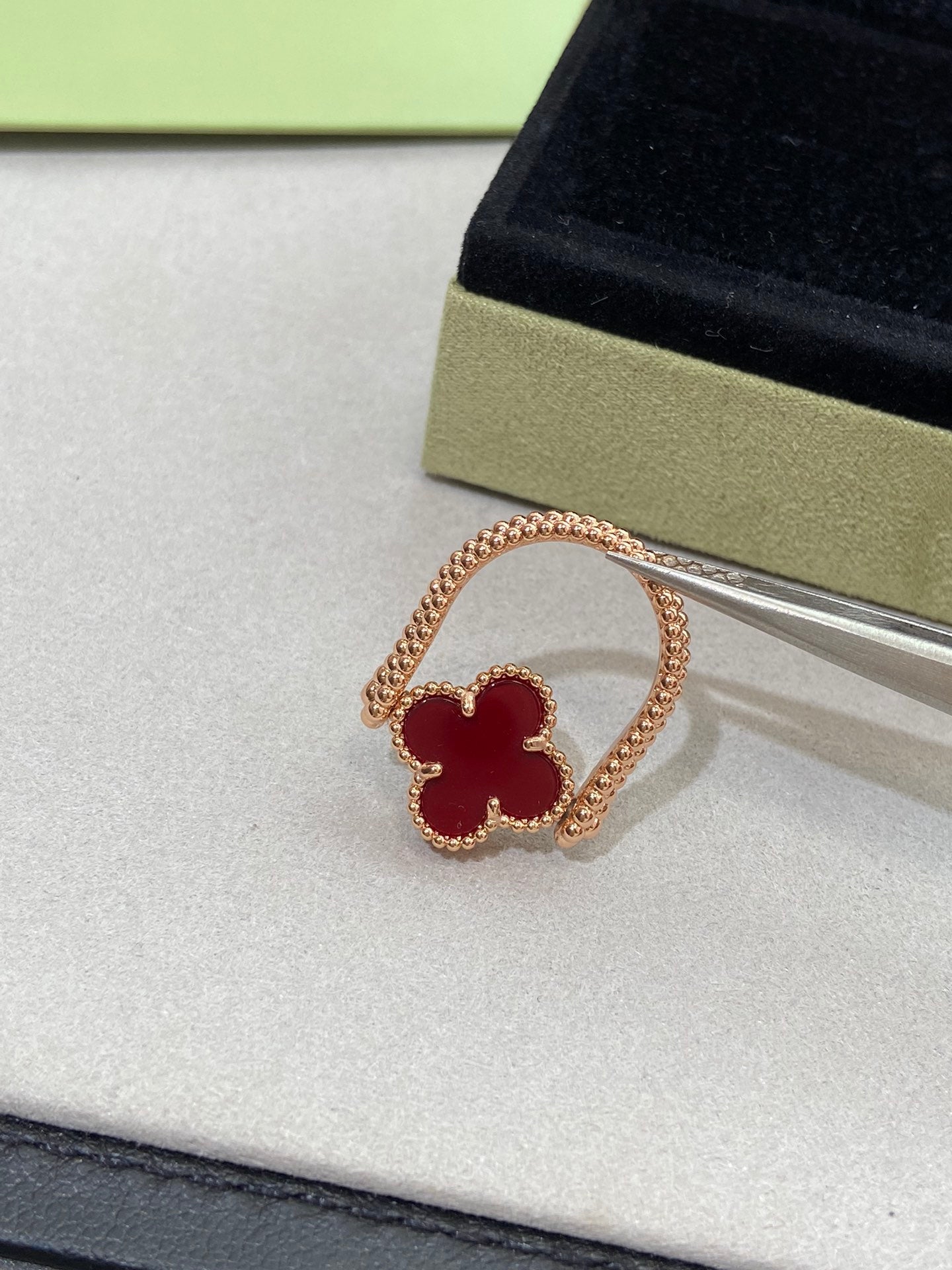 [kincade]CLOVER RIVERSIBLE ROSE GOLD RING