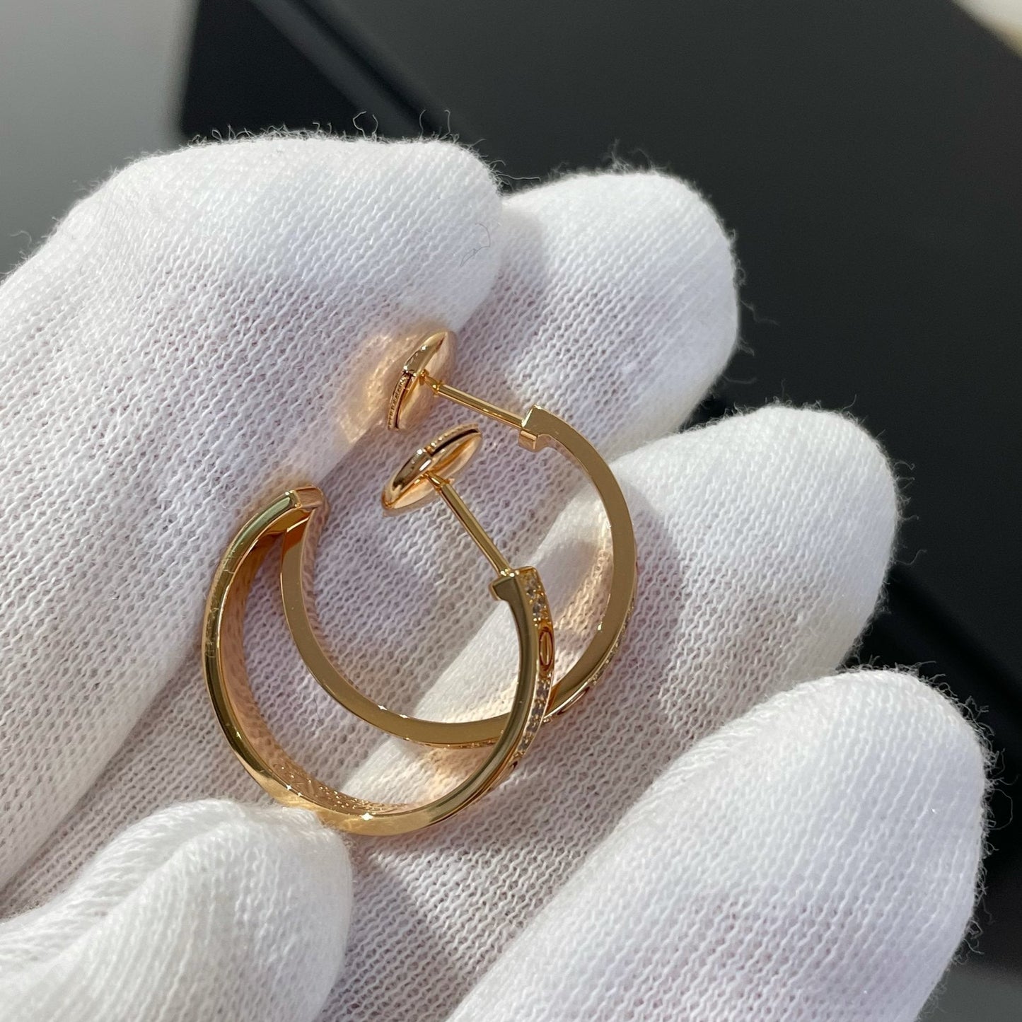 [kincade]LOVE DIAMOND PINK GOLD HOOP EARRINGS