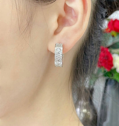 [kincade]LOVE 5.5MM DIAMOND PAVED EARRINGS