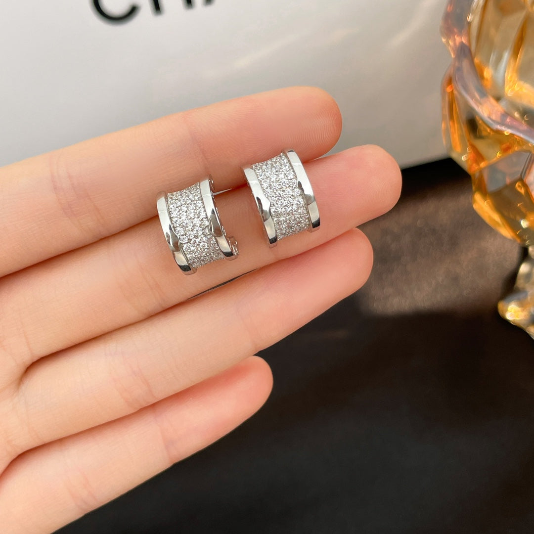 [kincade]ZERO 1 DIAMOND PAVED EARRINGS