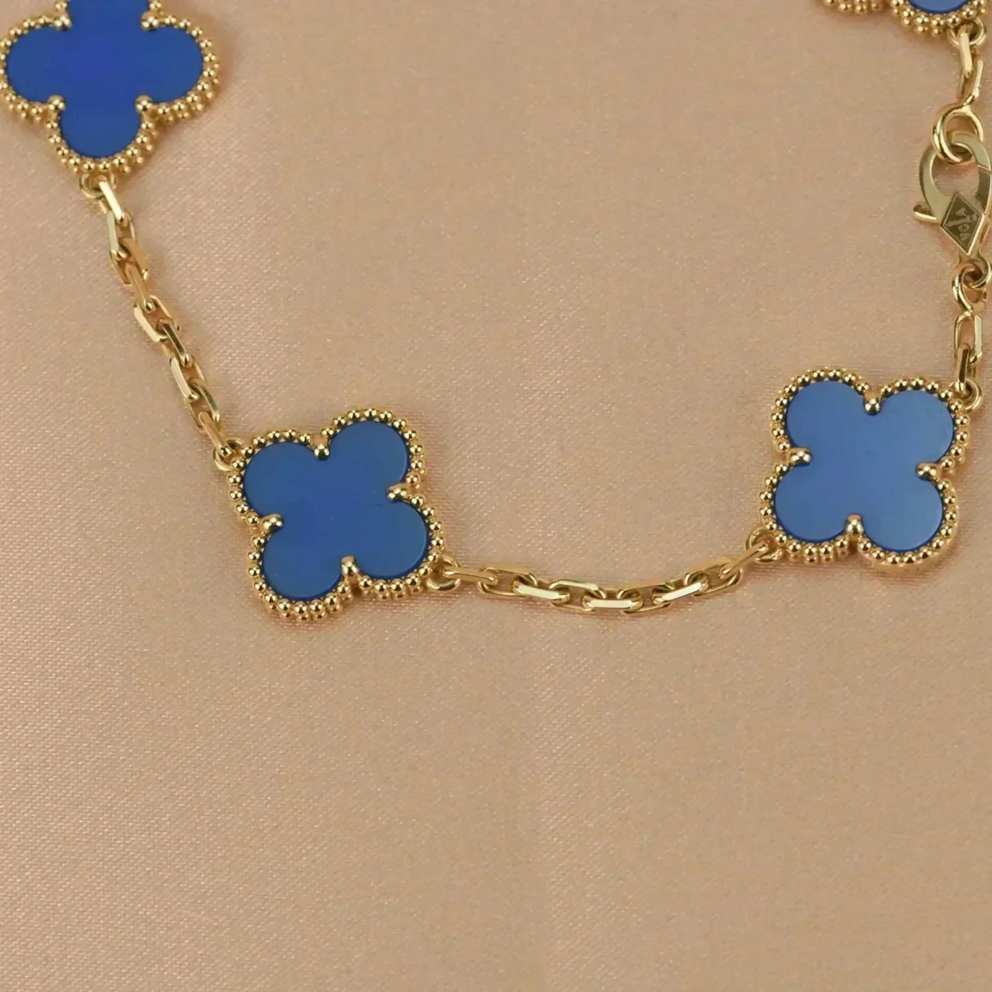 [kincade]CLOVER 5 MOTIFS BLUE AGATE BRACELET