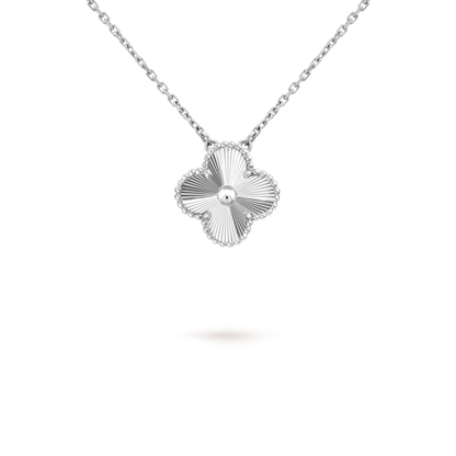 [kincade]CLOVER 15MM LASER NECKLACE SILVER