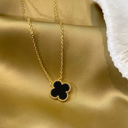 [kincade]CLOVER 15MM BLACK ONYX SINGLE FLOWER NECKLACE