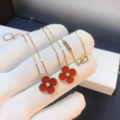 [kincade]CLOVER 15MM DIAMOND CARNELIAN NECKLACE