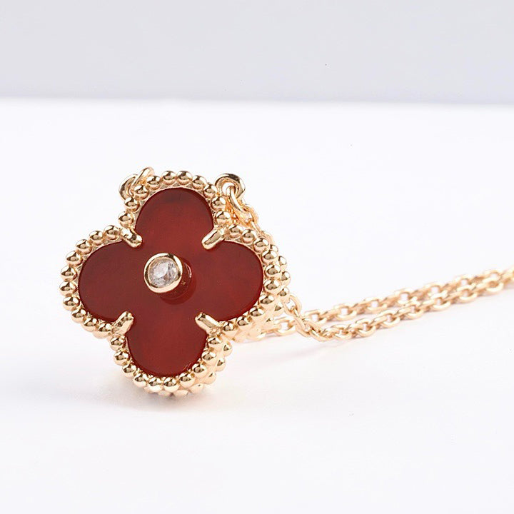 [kincade]CLOVER 15MM DIAMOND CARNELIAN NECKLACE