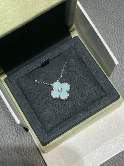 [kincade]CLOVER 1 DIAMOND LIGHT BLUE SILVER NECKLACE