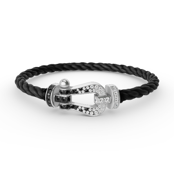 [kincade]FORCE GROSSES HUFEISENARMBAND IN SCHWARZ UND WEISS MIT DIAMANTEN, SILBER