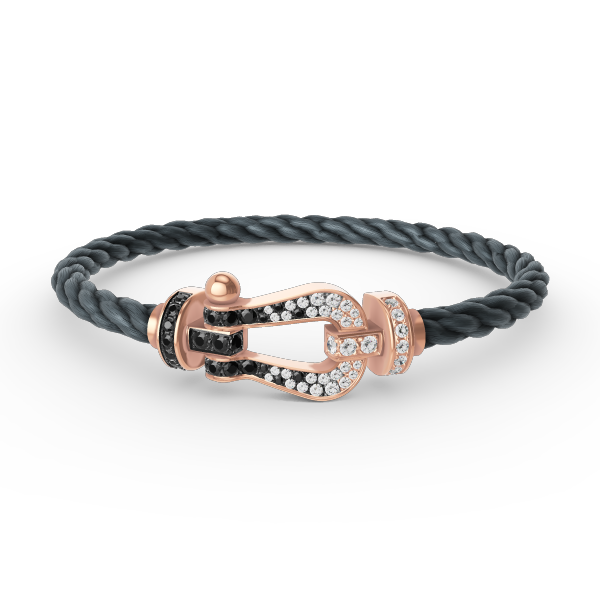 [kincade]FORCE GROSSES HUFEISENARMBAND IN SCHWARZ UND WEISS MIT DIAMANTEN IN ROSÉGOLD