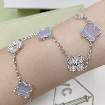 [kincade]CLOVER 5 MOTIV DIAMOND LILA CHALCEDON ARMBAND SILBER 