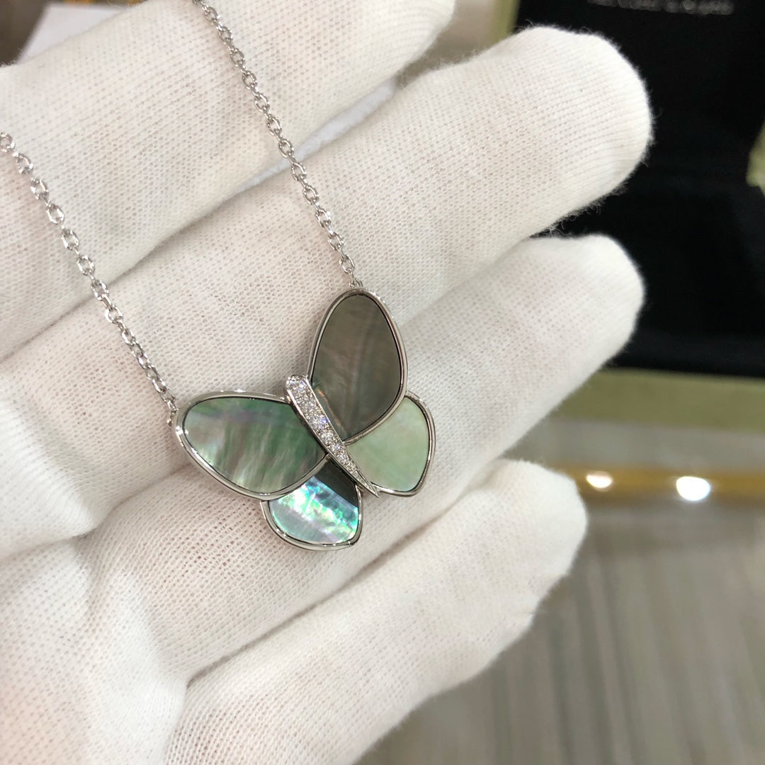 [kincade]LARGE BUTTERFLY SILVER PENDANT DIAMOND NECKLACE