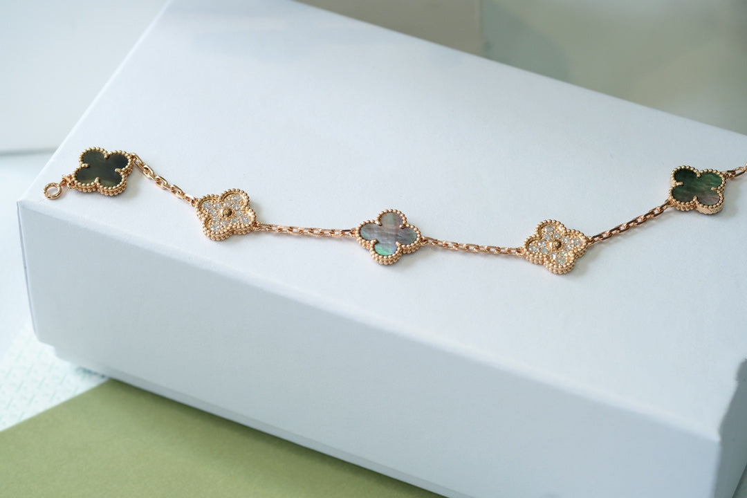 [kincade]CLOVER 5 MOTIFS DARK MOP AND DIAMONDS PINK GOLD BRACELET